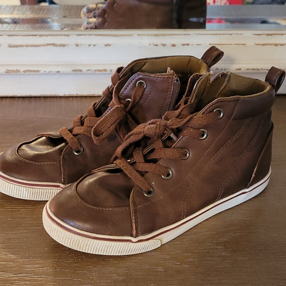 Pre-loved Cat and Jack Youth Boots